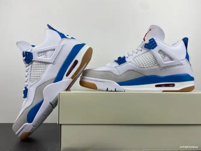 DR5415-104 Retro Jordan SB 4 0704
